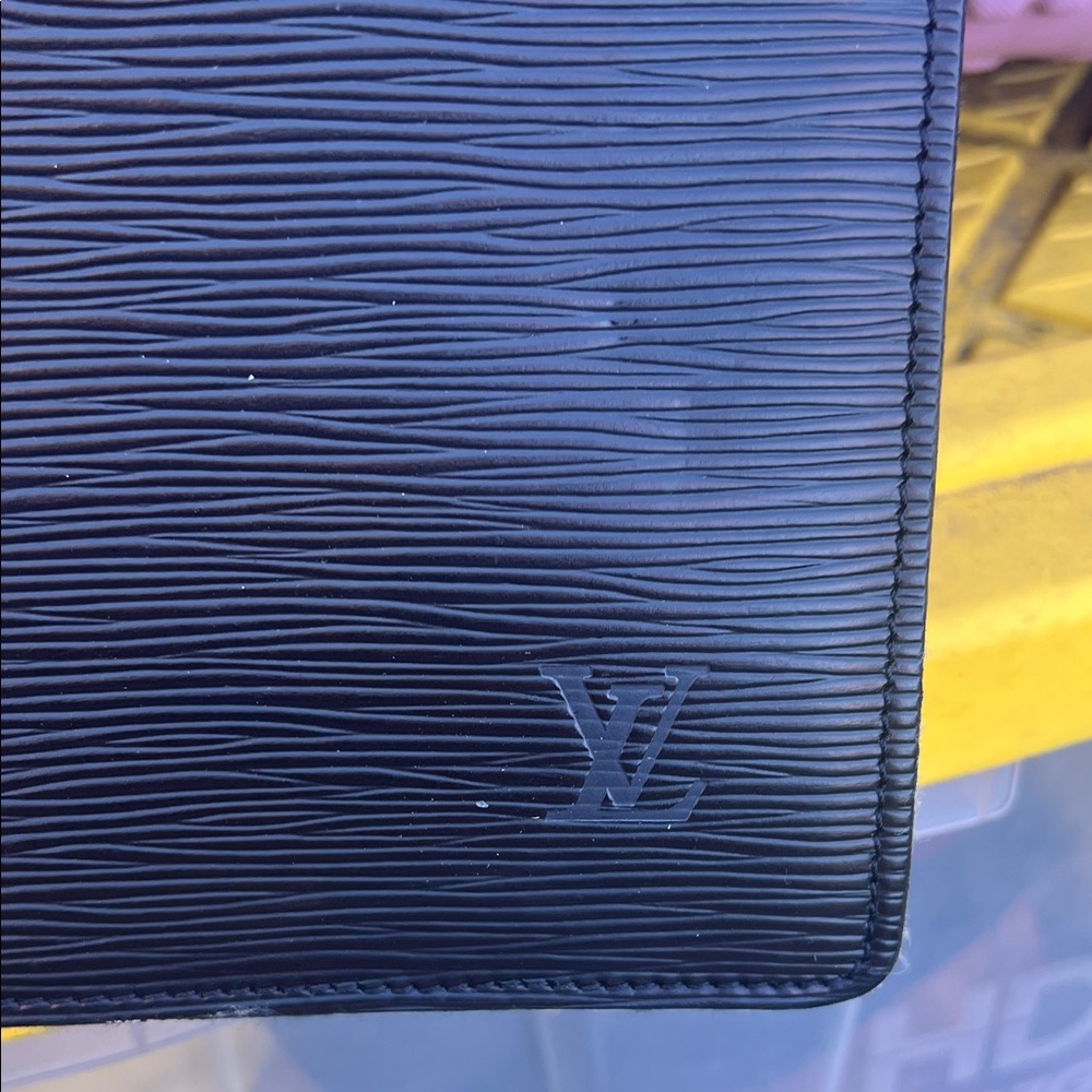 Louis Vuitton black - Picture 2 of 5